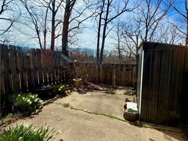 11 Trenton Square, Unit T27, Euclid, OH 44143 Photo 12