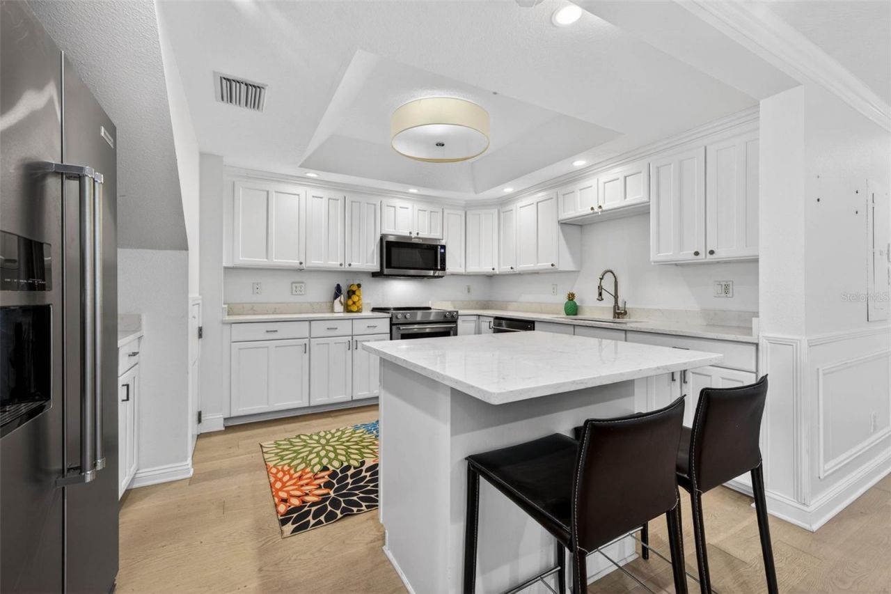 922 N Shore Drive Ne, Saint Petersburg, FL 33701 Photo