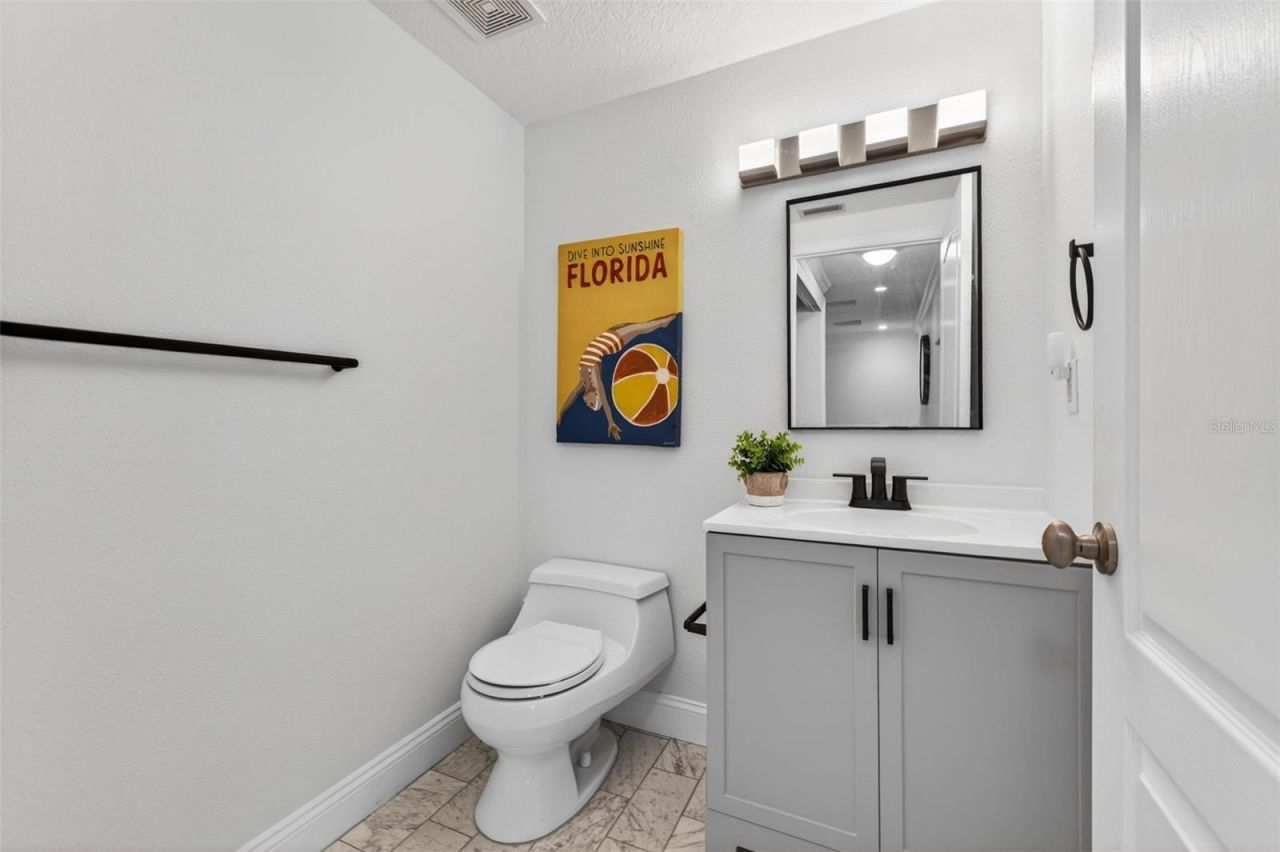 922 N Shore Drive Ne, Saint Petersburg, FL 33701 Photo