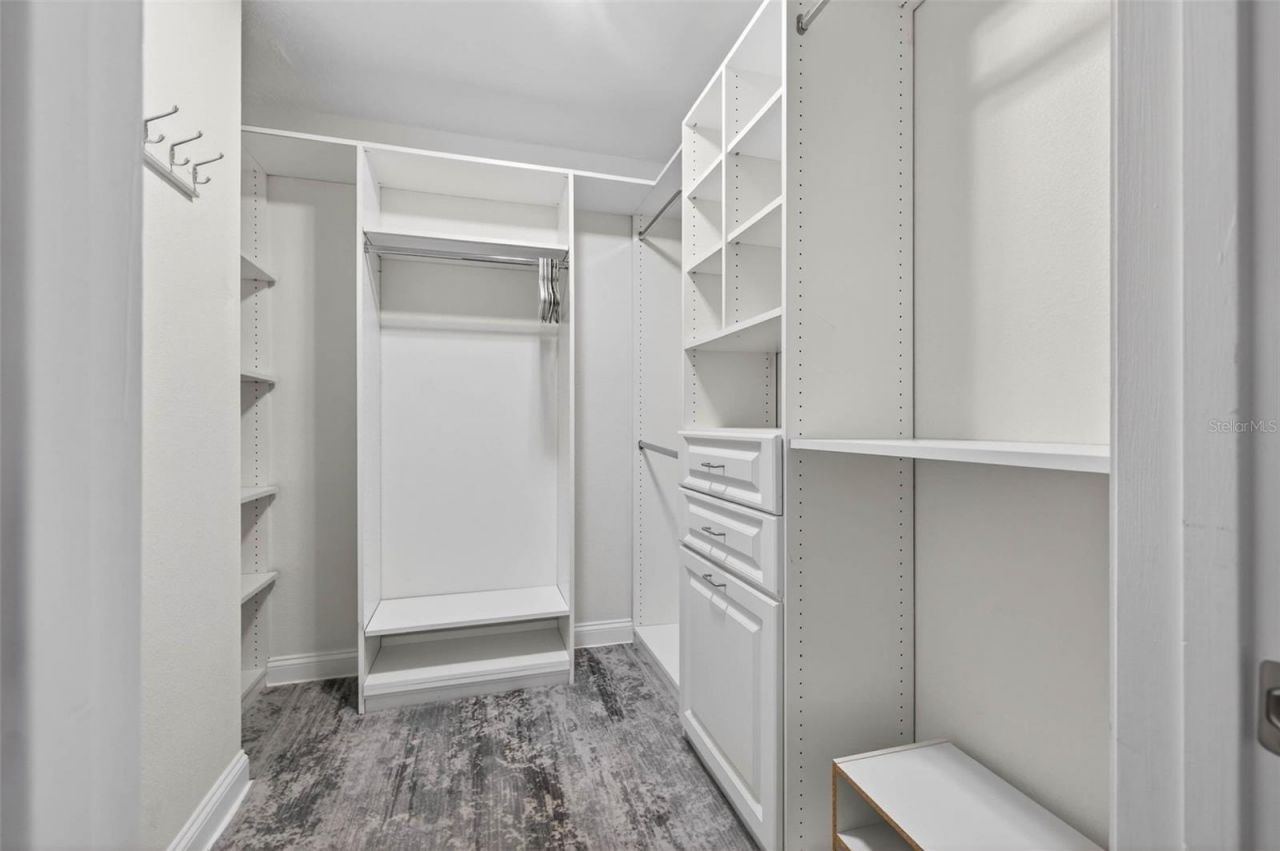 922 N Shore Drive Ne, Saint Petersburg, FL 33701 Photo