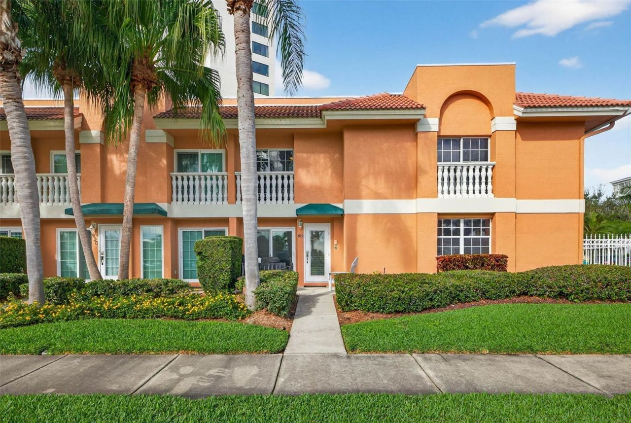 922 N Shore Drive Ne, Saint Petersburg, FL 33701 Photo