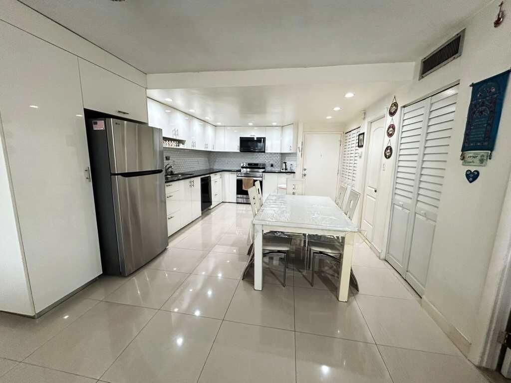 1351 NE Miami Gardens Drive, Unit 511e, Miami, FL 33179 Photo