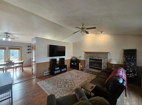 Main Photo