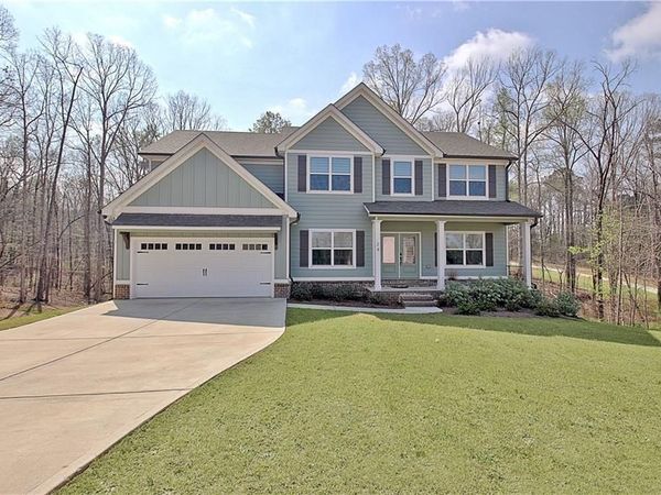24 Deer Creek Court, Moreland, GA 30259