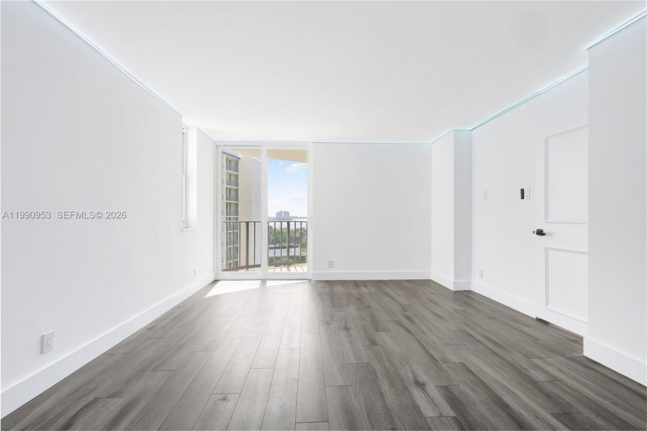 5420 N Ocean Dr , Unit 504, Singer Island, FL 33404 Photo