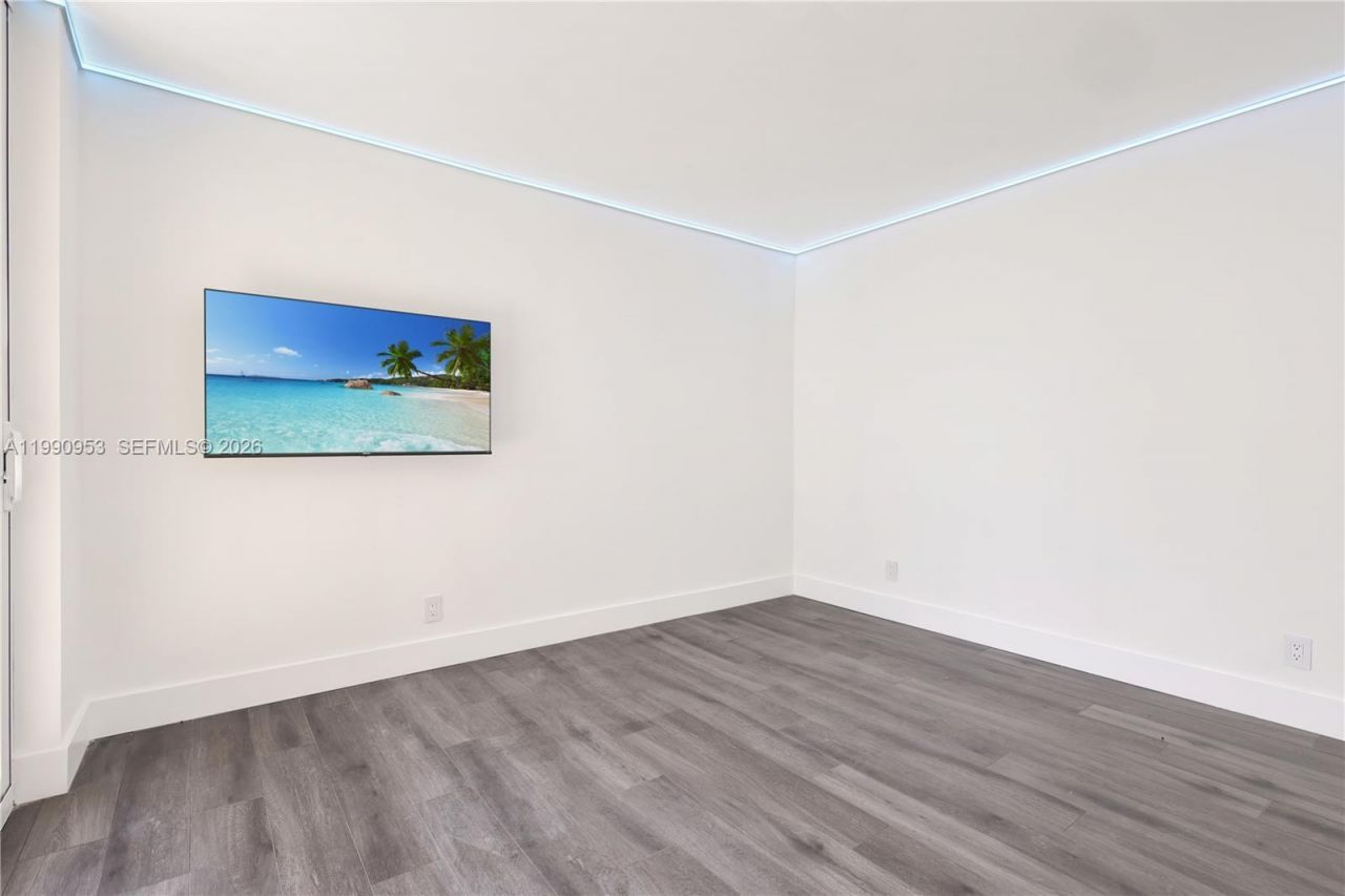 5420 N Ocean Dr , Unit 504, Singer Island, FL 33404 Photo