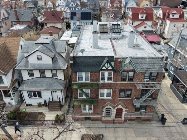 8732 114th Street , Richmond Hill, NY 11418