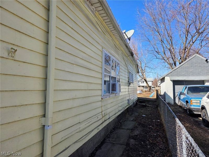 1335 Peck Street, Toledo, OH 43608 Photo 3