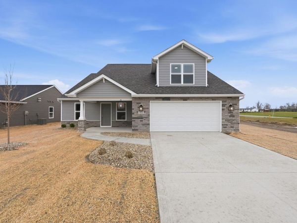 302 Saddle Ridge Drive, Garrett, IN 46738