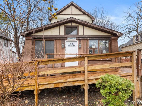 1332 Muskegon Avenue NW, Grand Rapids, MI 49504