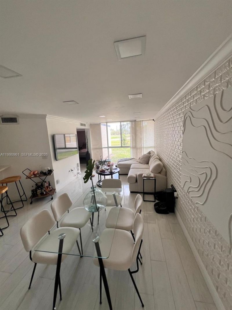 6955 NW 186th St , Unit F104, Hialeah, FL 33015 Photo