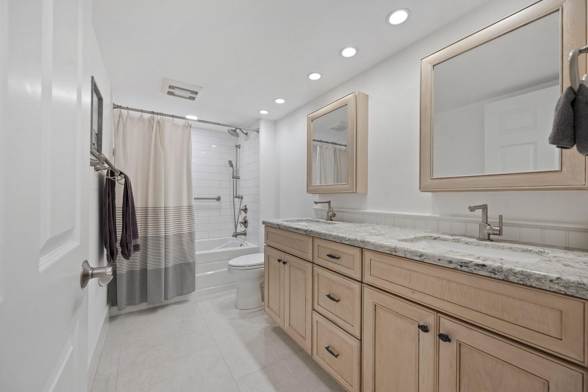 3940 Back Bay Drive, Unit 241, Jupiter, FL 33477 Photo