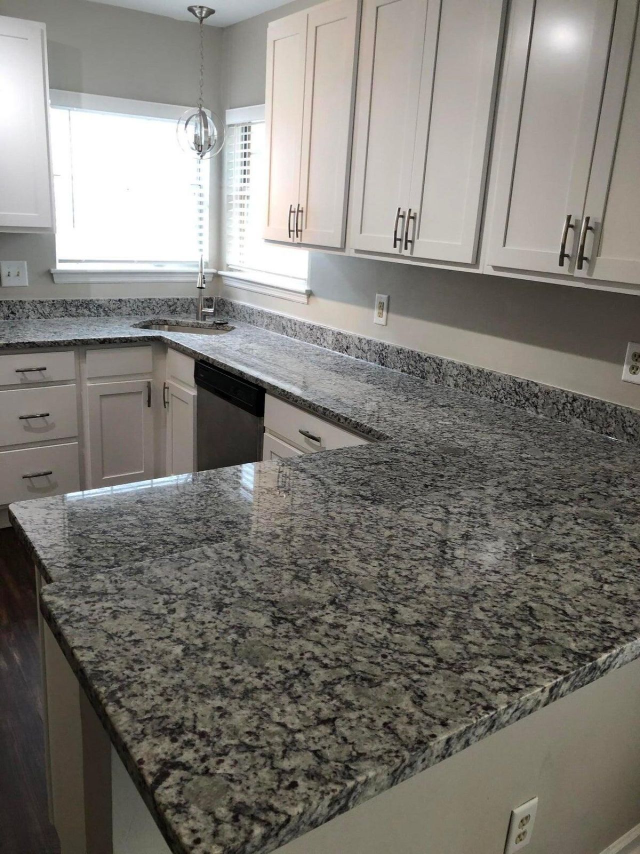 129 Knightsbridge Drive Photo 10