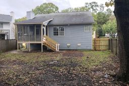 129 Knightsbridge Drive photo 4