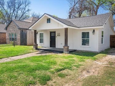 2635 Carpenter Avenue, Dallas, TX 75215