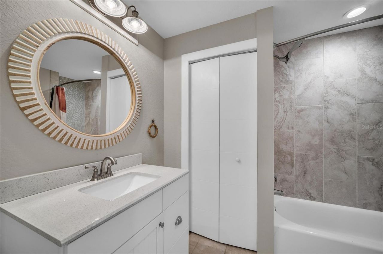 7149 Longboat Drive N, Longboat Key, FL 34228 Photo