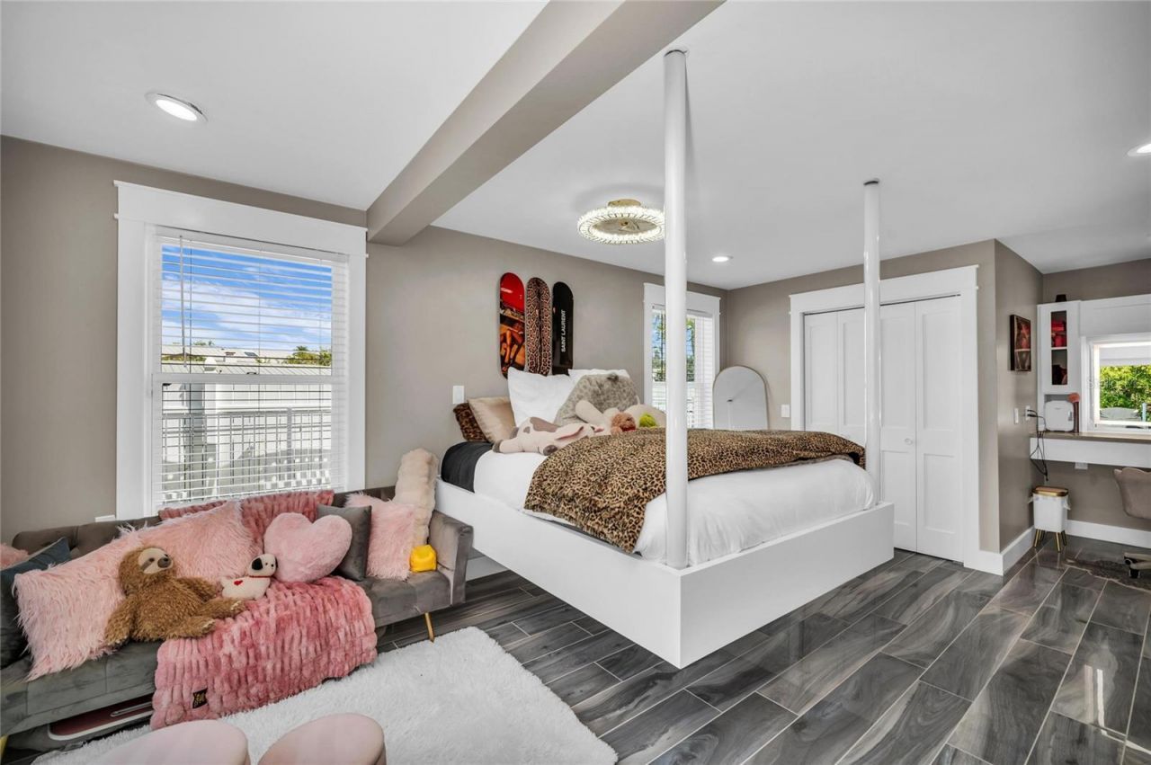 7149 Longboat Drive N, Longboat Key, FL 34228 Photo