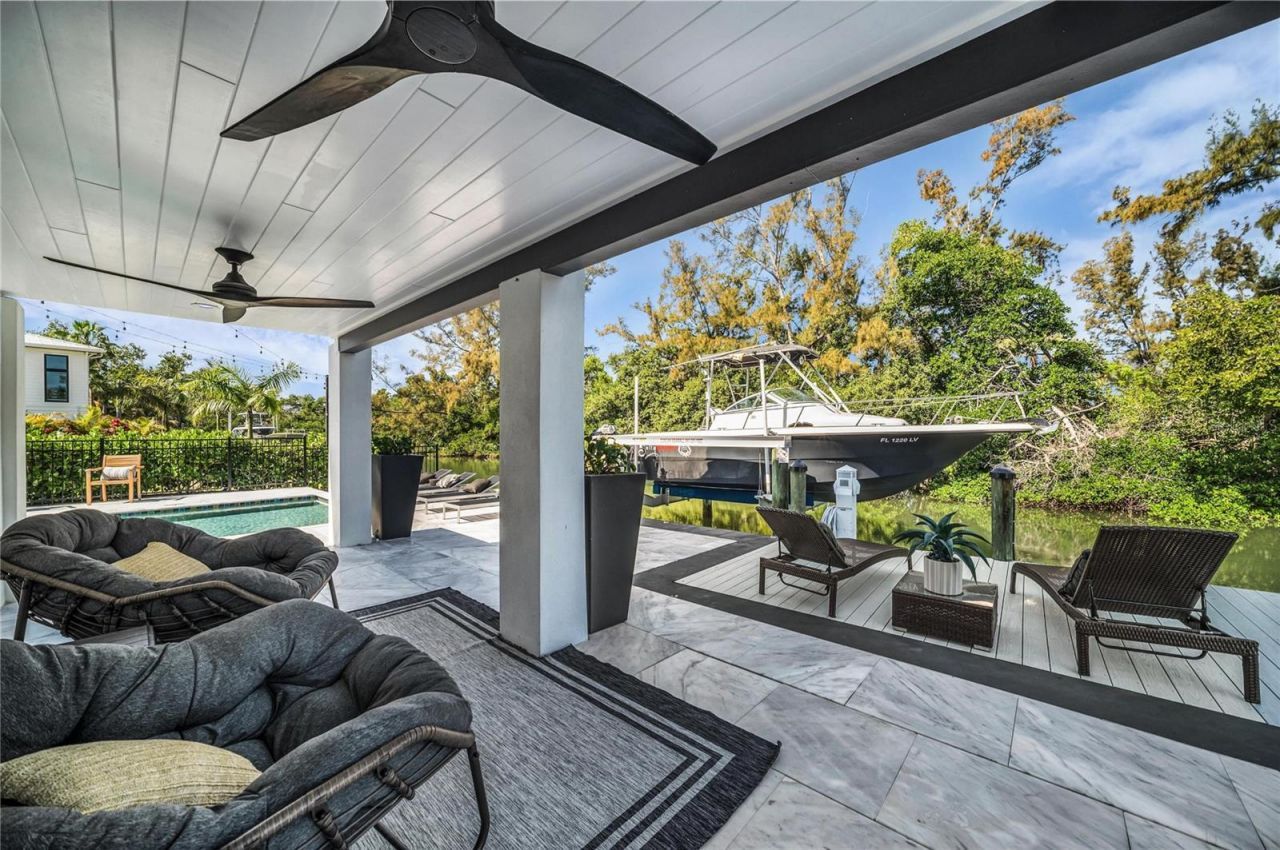 7149 Longboat Drive N, Longboat Key, FL 34228 Photo