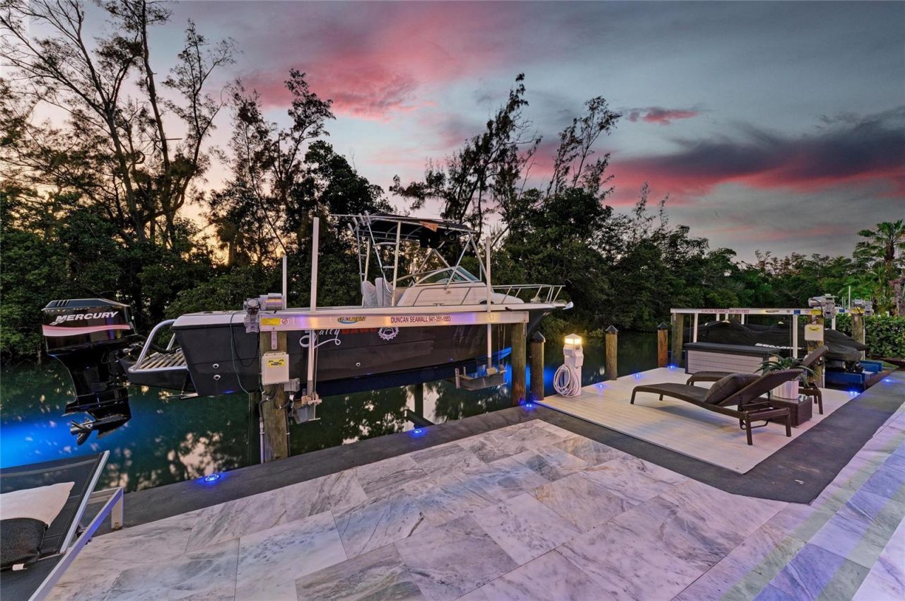 7149 Longboat Drive N, Longboat Key, FL 34228 Photo