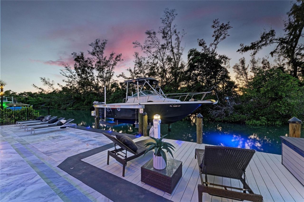 7149 Longboat Drive N, Longboat Key, FL 34228 Photo