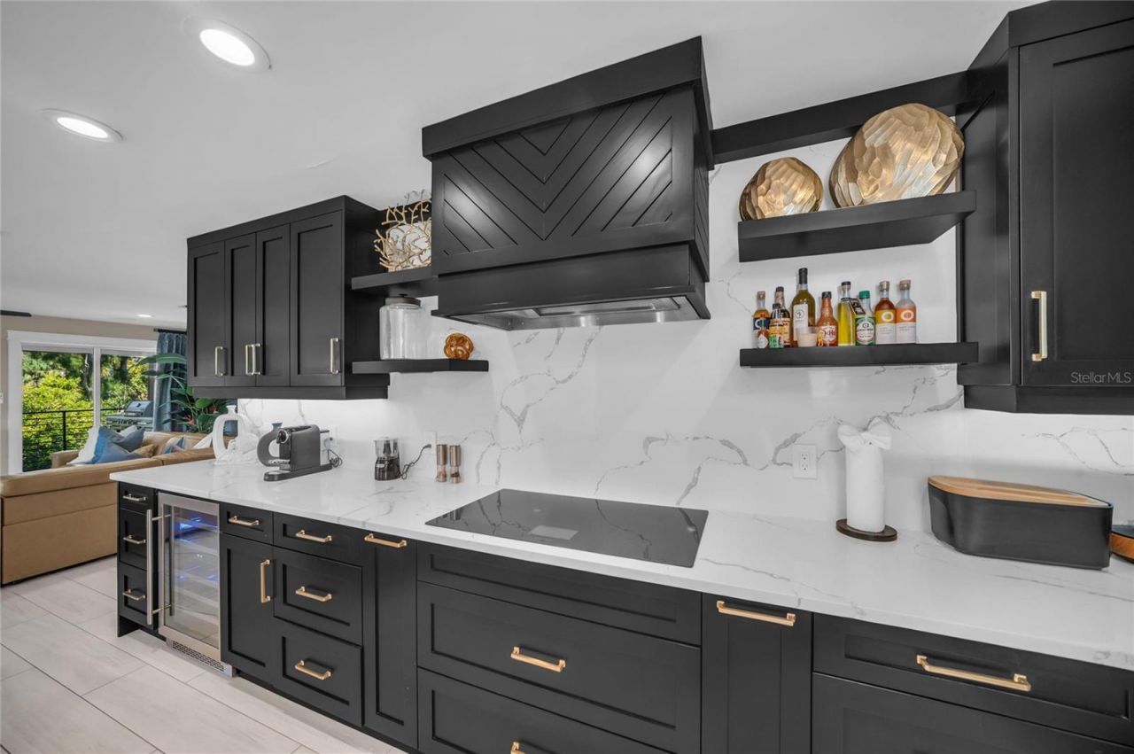 7149 Longboat Drive N, Longboat Key, FL 34228 Photo