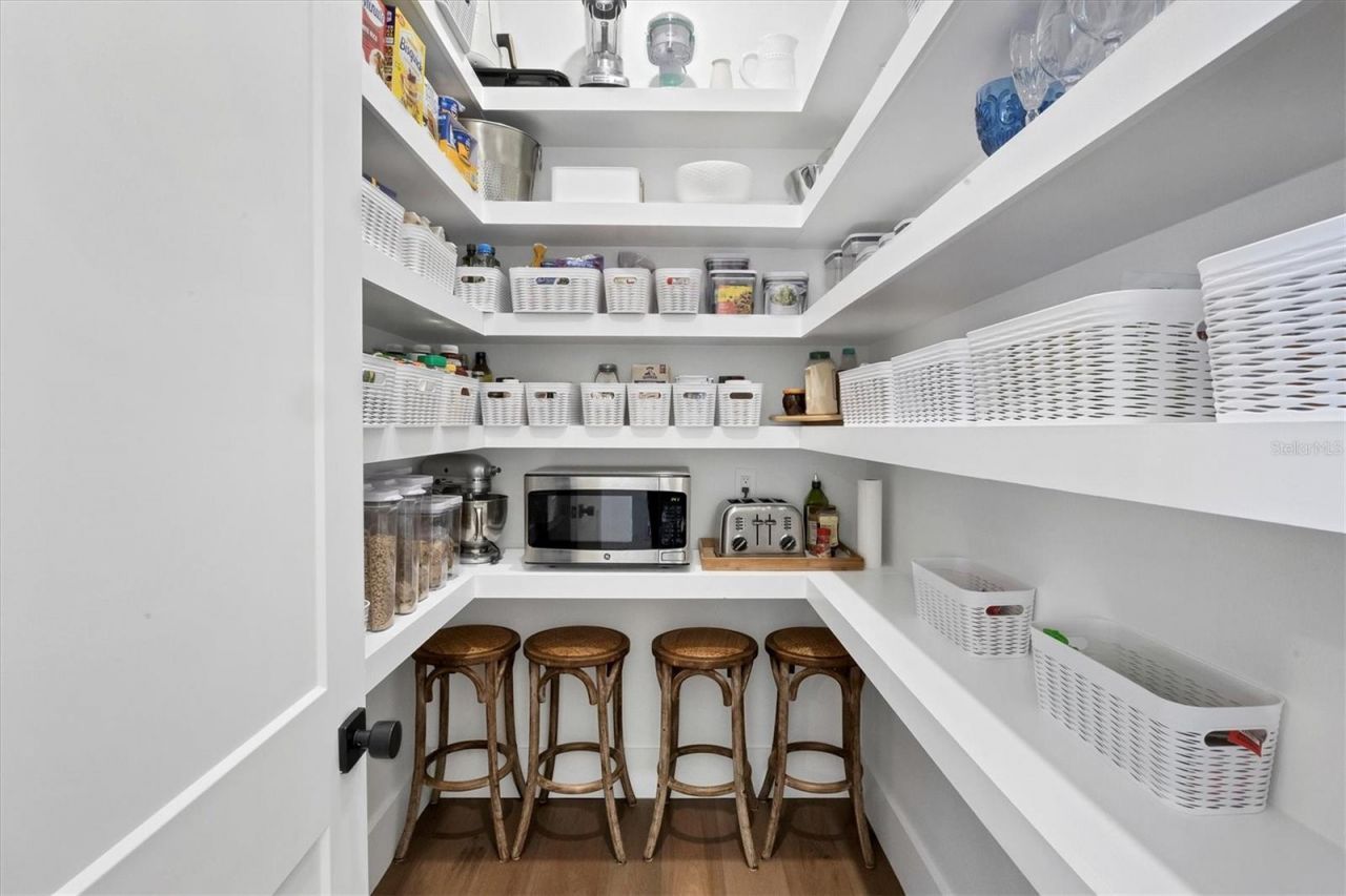 1686 North Drive, Sarasota, FL 34239 Photo