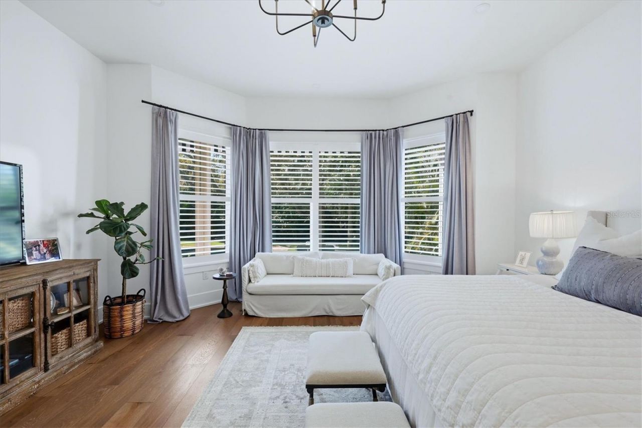 1686 North Drive, Sarasota, FL 34239 Photo