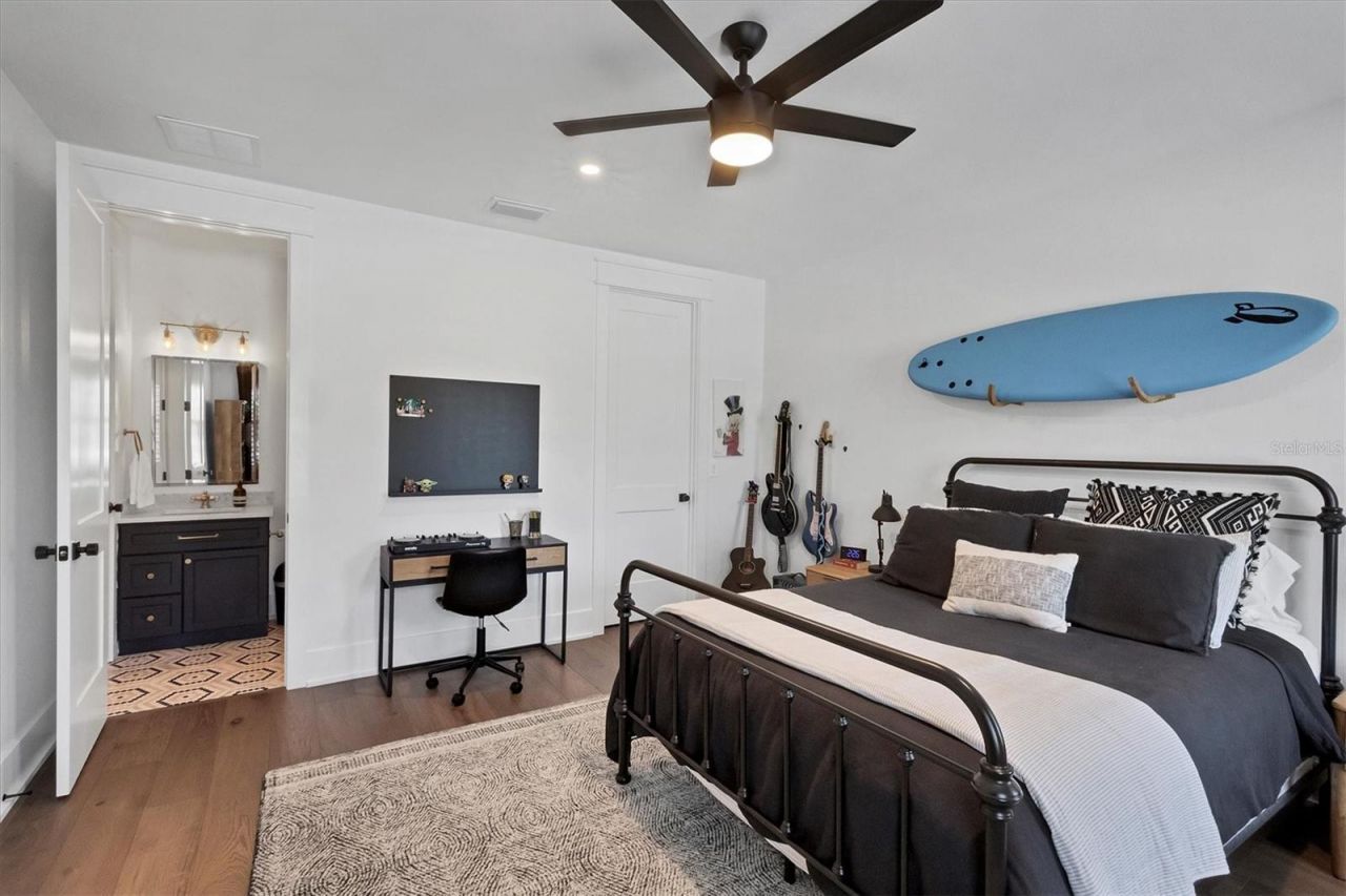 1686 North Drive, Sarasota, FL 34239 Photo