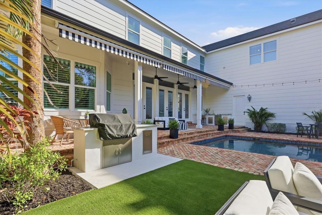 1686 North Drive, Sarasota, FL 34239 Photo