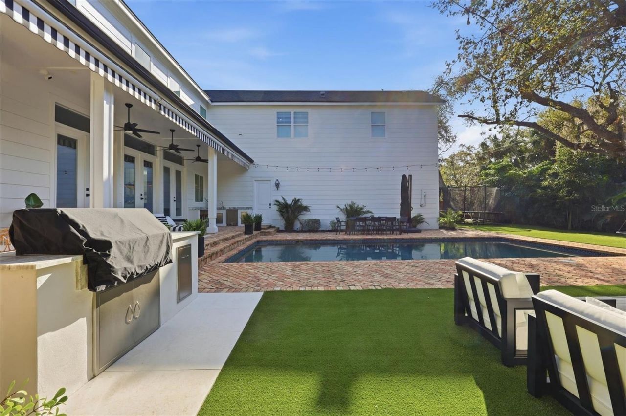 1686 North Drive, Sarasota, FL 34239 Photo