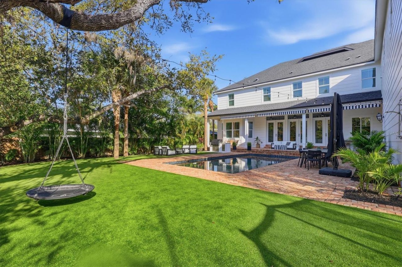 1686 North Drive, Sarasota, FL 34239 Photo