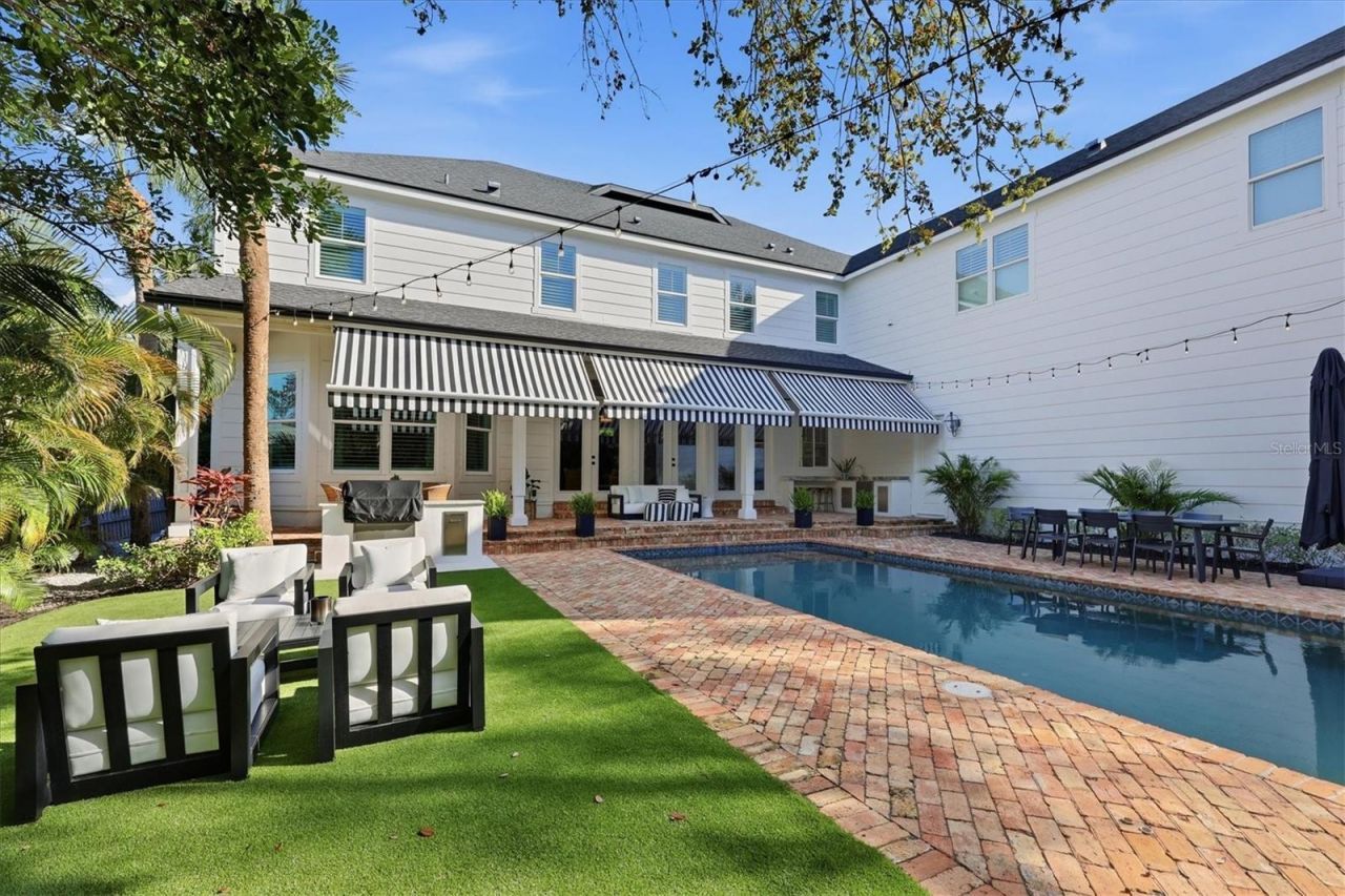 1686 North Drive, Sarasota, FL 34239 Photo