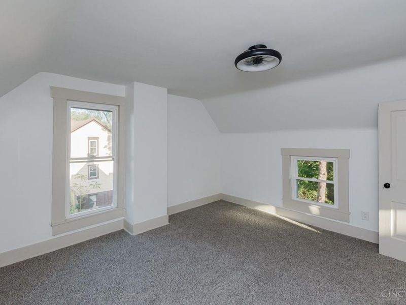 555 E Sycamore Street, Miamisburg, OH 45342 Photo 22