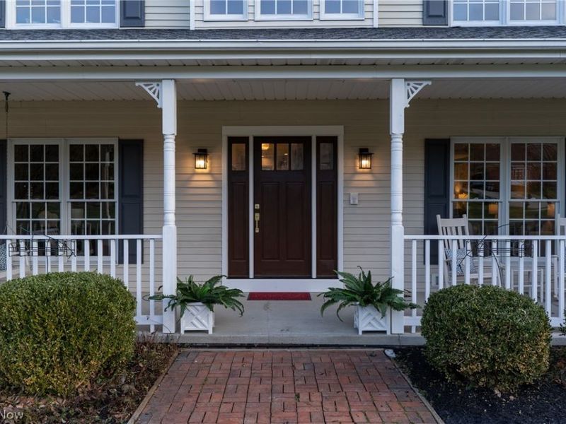 8955 Stoneybrook Drive, Broadview Heights, OH 44147 Photo 2