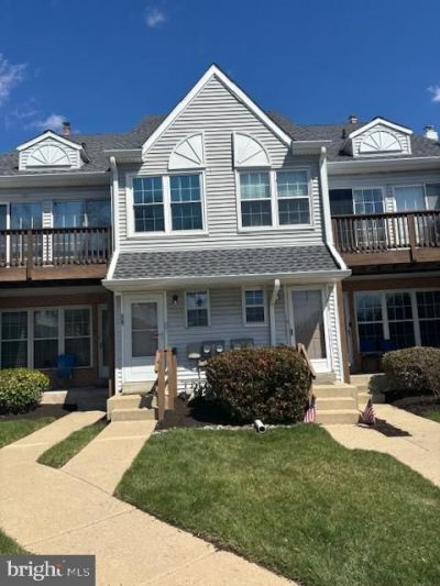 805 NORTHRIDGE DR, NORRISTOWN, PA 19403