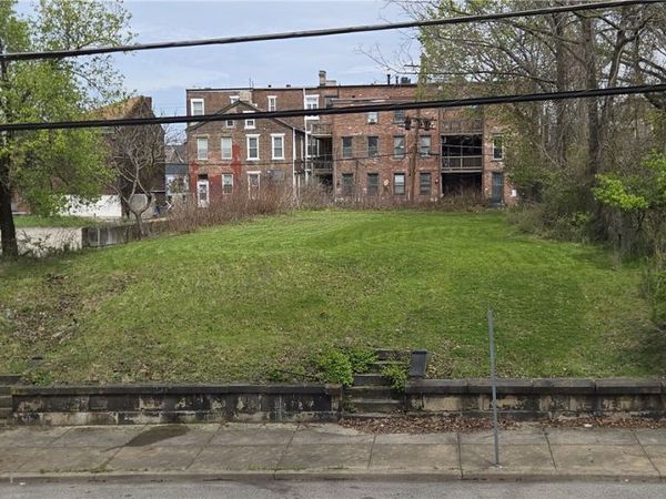 1422 Liverpool Street, Pittsburgh, PA 15233