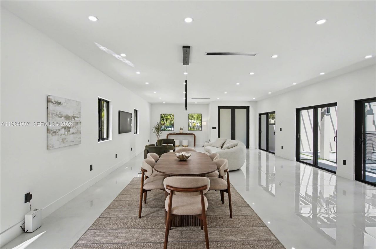 12335 Griffing Blvd, North Miami, FL 33161 Photo