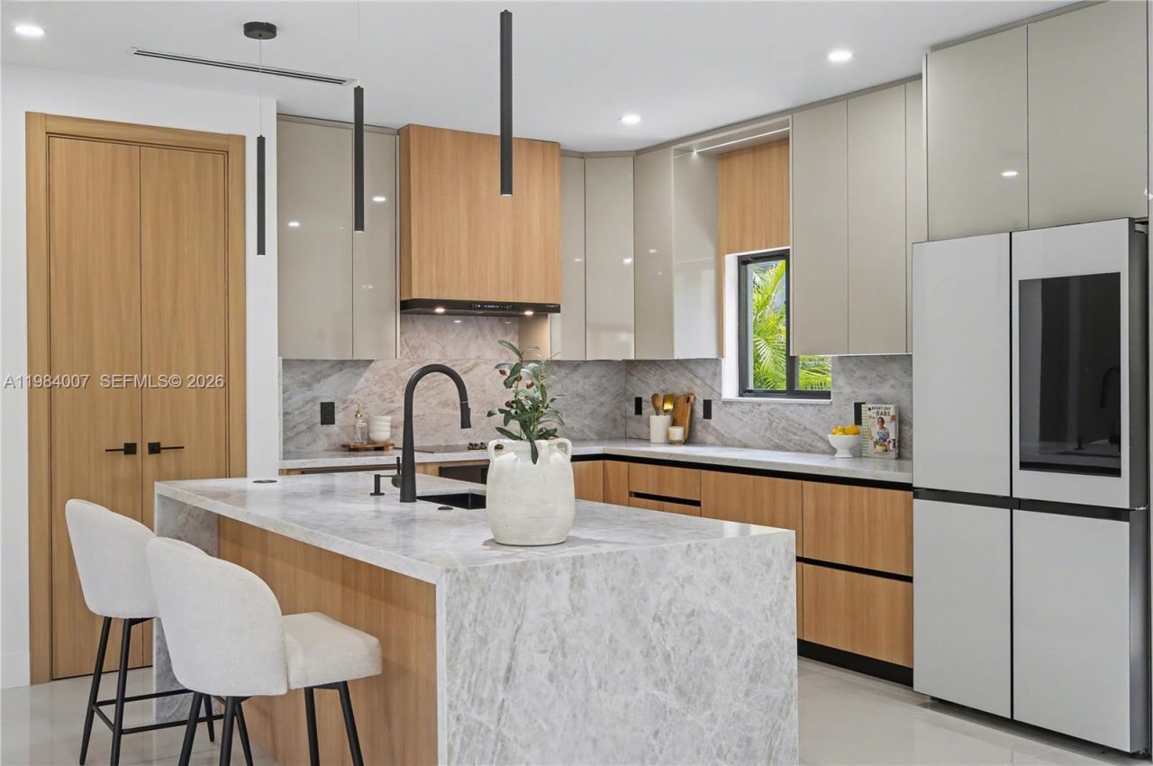 12335 Griffing Blvd, North Miami, FL 33161 Photo