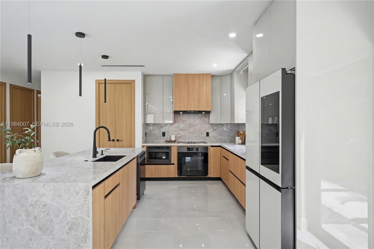 12335 Griffing Blvd, North Miami, FL 33161 Photo