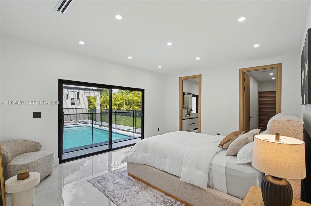 12335 Griffing Blvd, North Miami, FL 33161 Photo