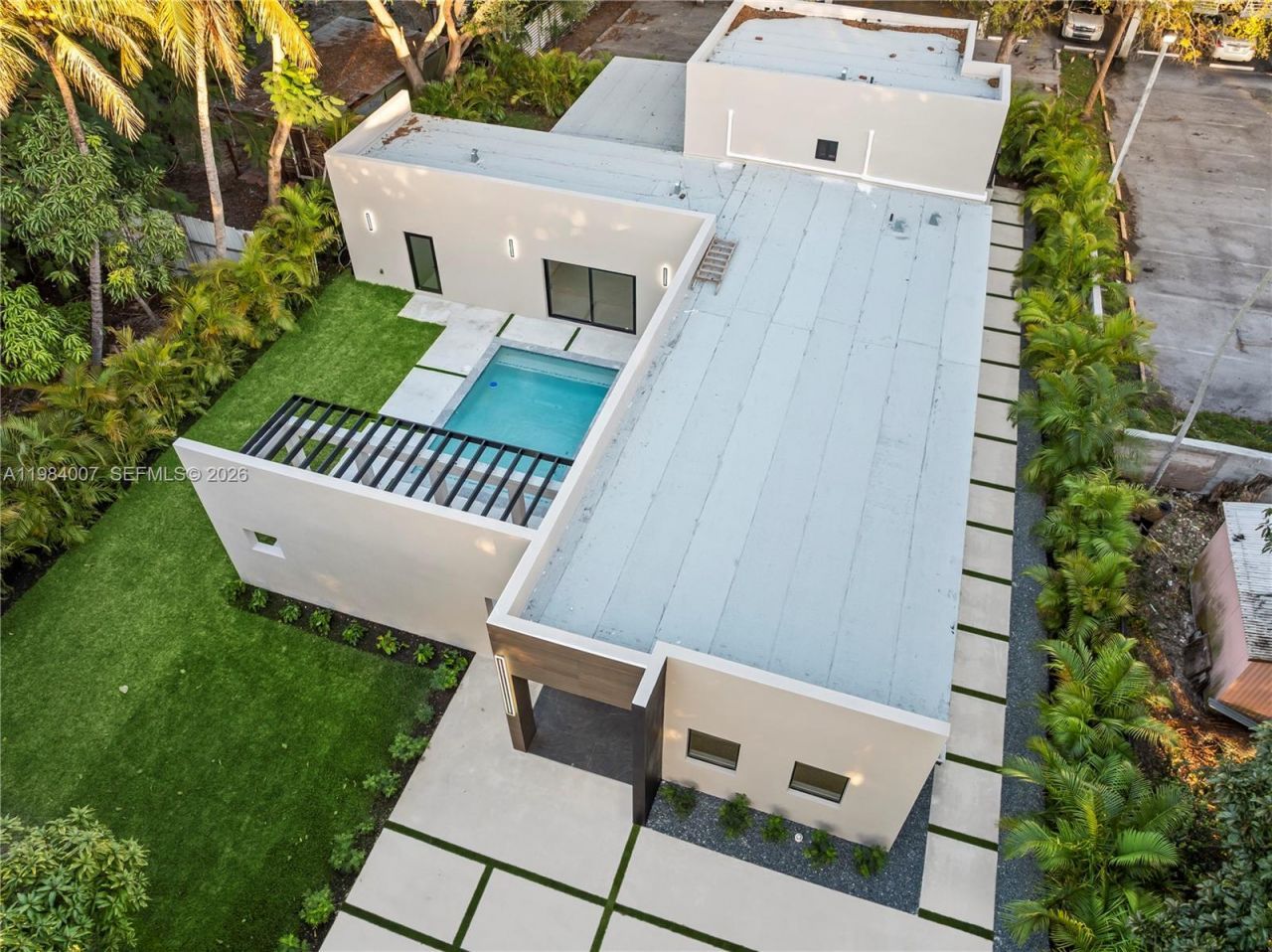 12335 Griffing Blvd, North Miami, FL 33161 Photo