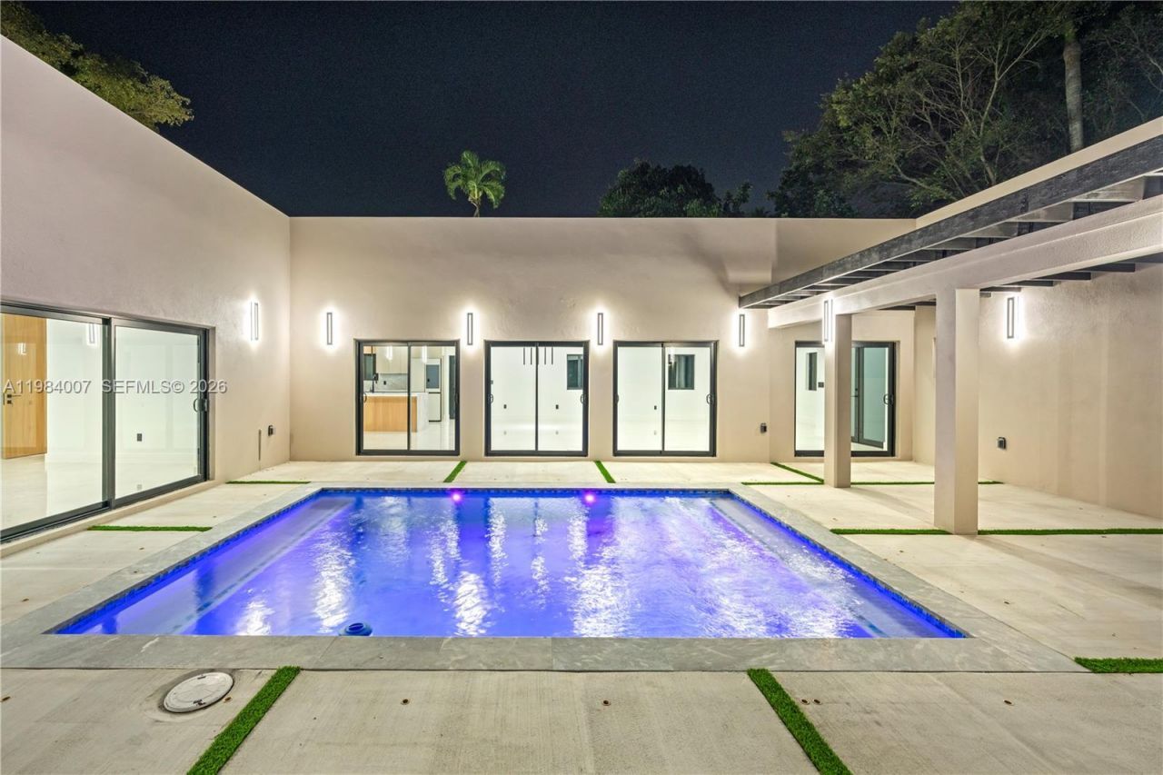 12335 Griffing Blvd , North Miami, FL 33161 Photo