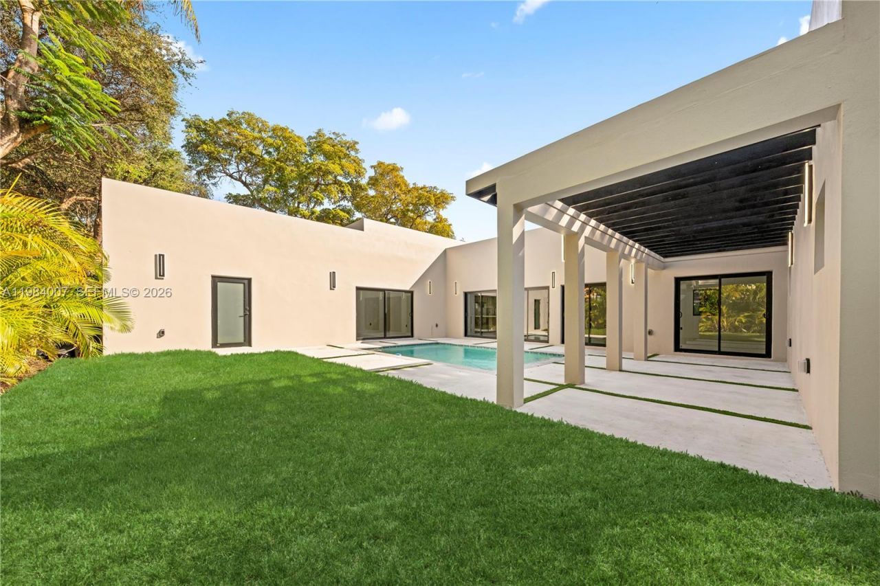 12335 Griffing Blvd, North Miami, FL 33161 Photo