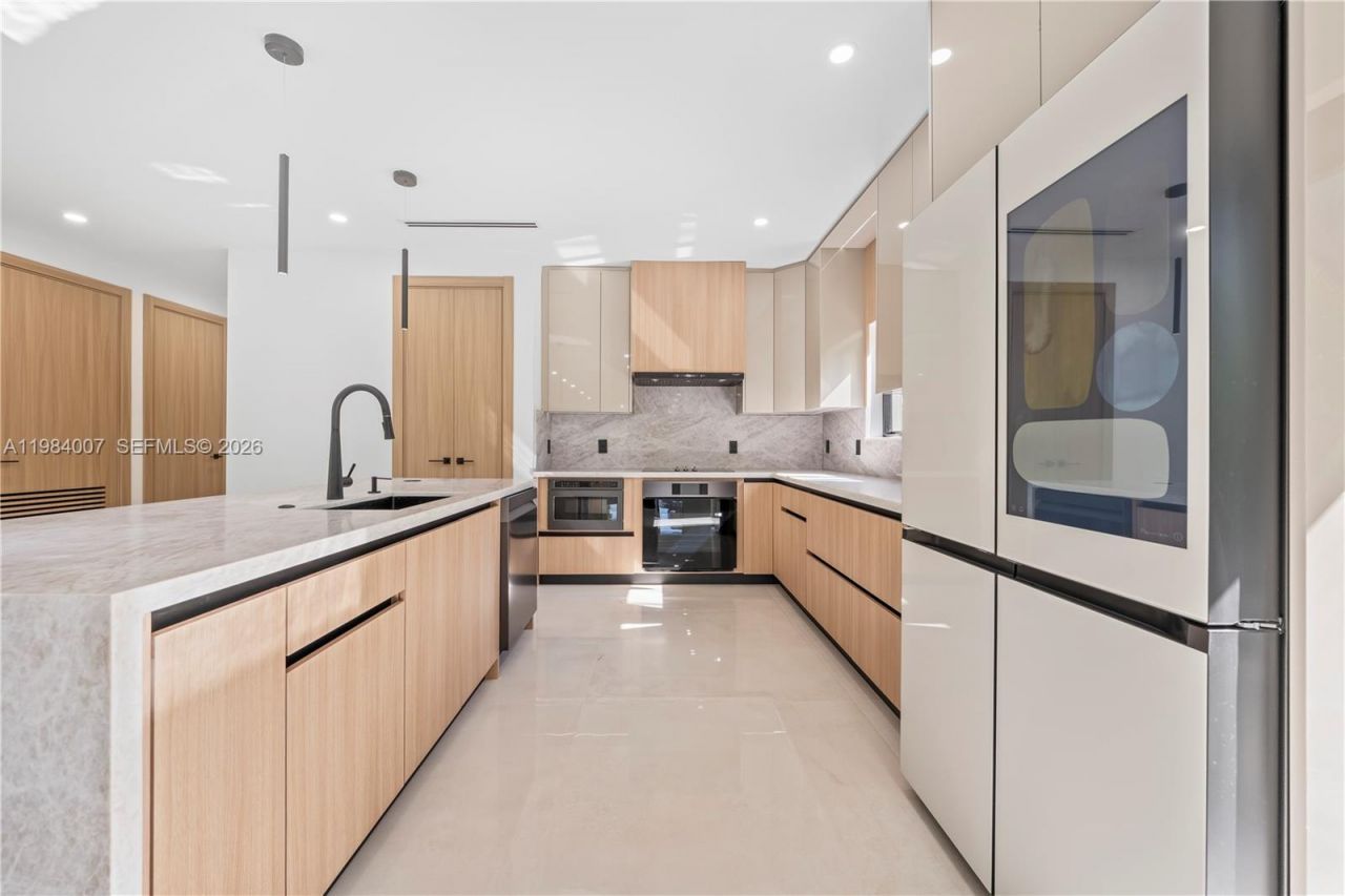 12335 Griffing Blvd , North Miami, FL 33161 Photo