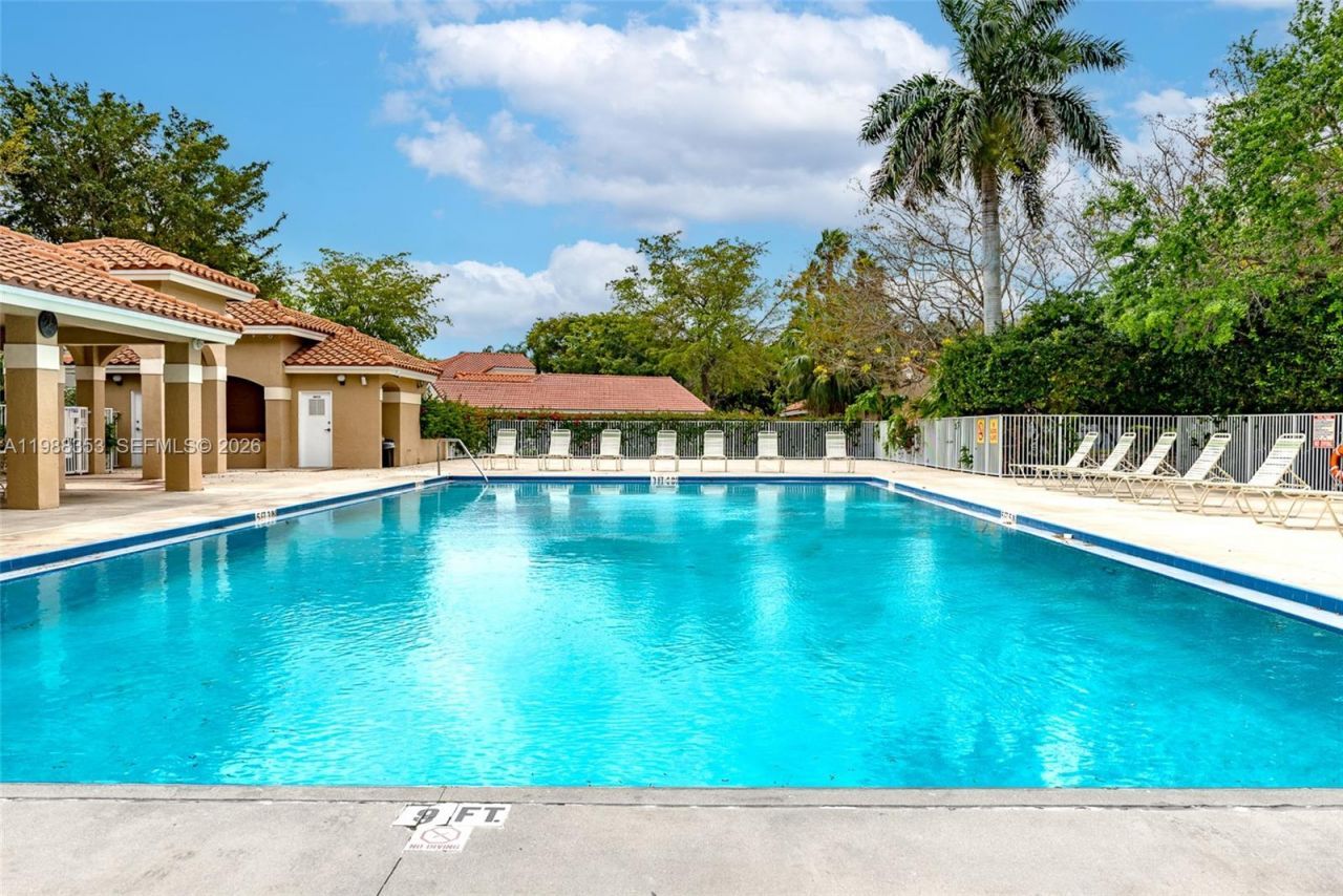 1367 Seagrape Cir, Unit 1367, Weston, FL 33326 Photo