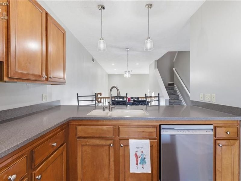 323 Arizona Avenue, Lorain, OH 44052 Photo 3