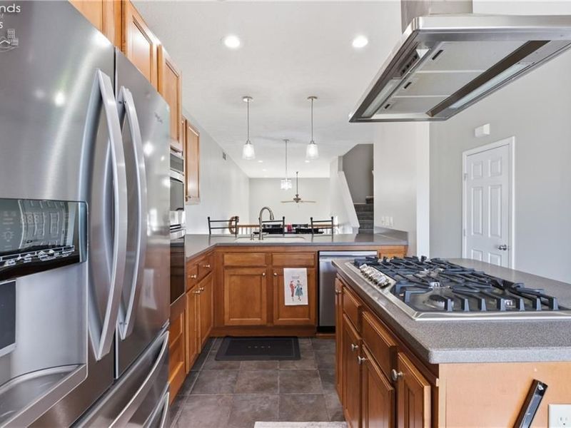 323 Arizona Avenue, Lorain, OH 44052 Photo 5