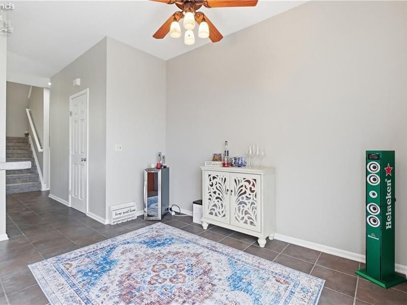 323 Arizona Avenue, Lorain, OH 44052 Photo 9