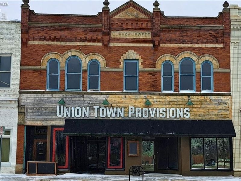 422 Broadway Avenue, Lorain, OH 44052 Photo 1