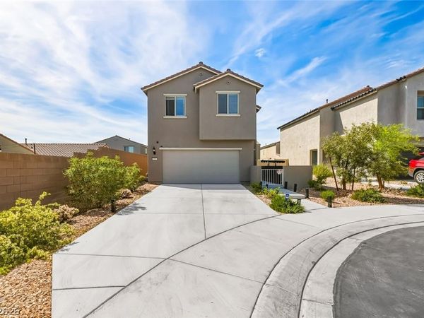 6921 Noche Calida Street , North Las Vegas, NV 89086